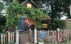 DEIN Ferienhäuschen im Wendland mit schnellem Internet und Kamin
